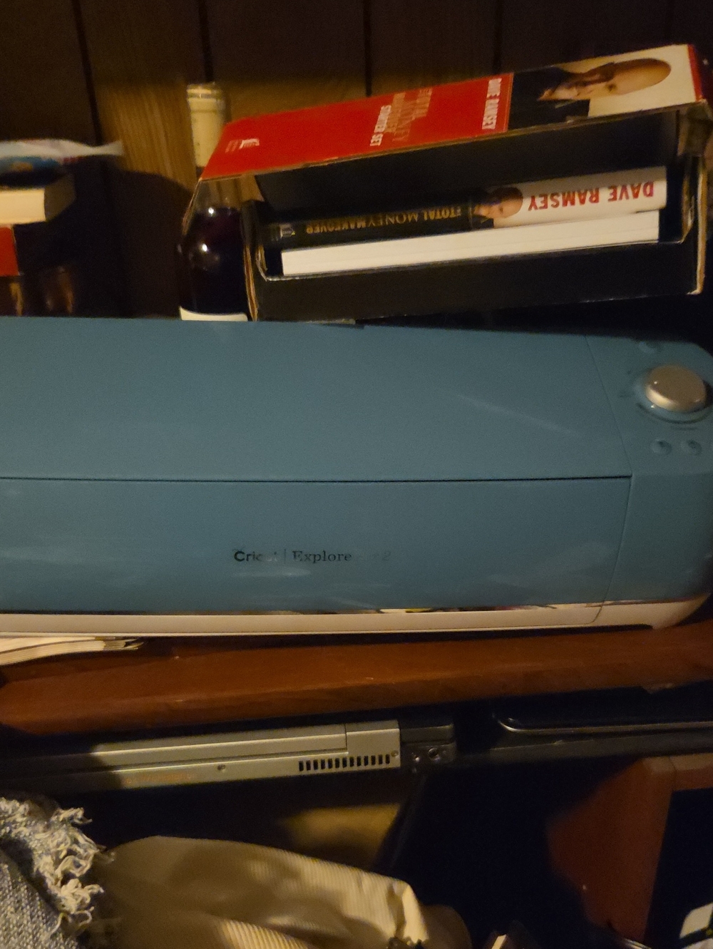 Cricut Explore AIR 2 Electronic Cutting Machine in Teal Blue
